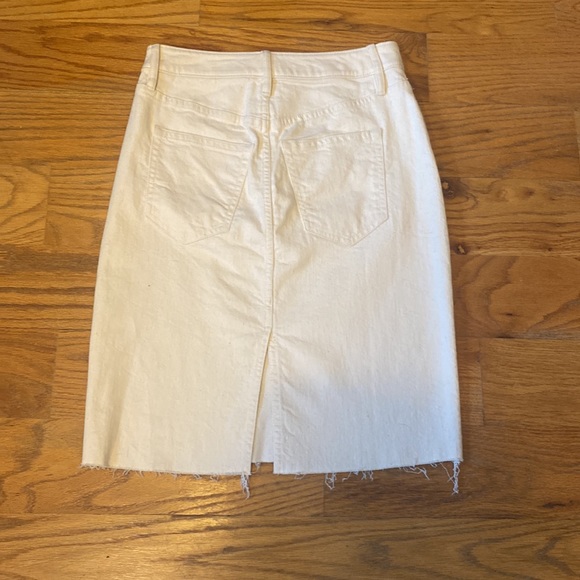 NWOT Banana Republic 0P/00P Mid-Length White Denim Raw Hem Skirt - Picture 7 of 11